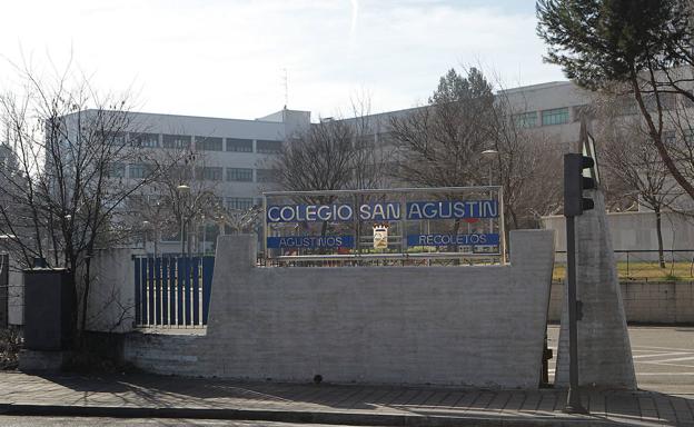 El Procurador avala la doble sanción por vender alcohol en el colegio San Agustín