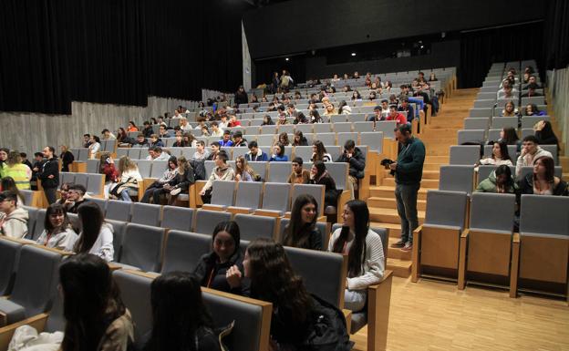 Doscientos estudiantes participan en la Olimpiada de Geología