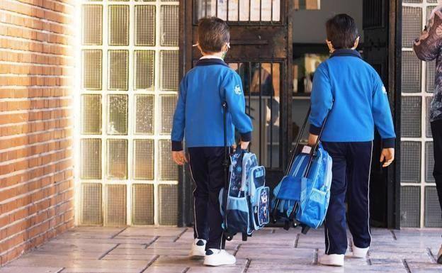 Las obras en colegios para escolarizar gratis a niños de 1 a 2 años serán «mucho menos» que en 2022