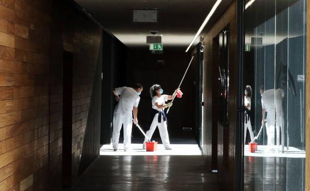 Salta por los aires la negociación del convenio de limpieza de edificios y locales