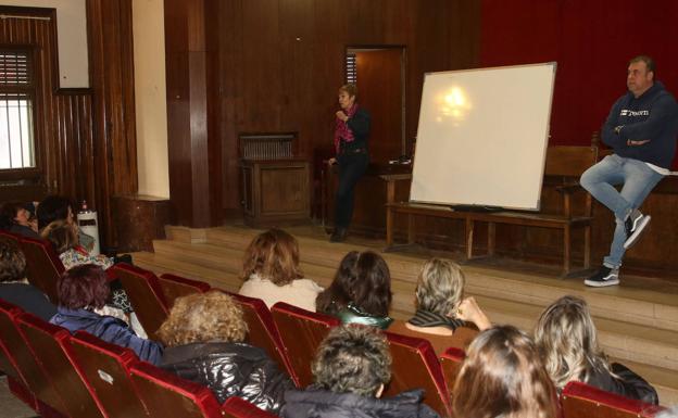 La espada de la huelga pende sobre la limpieza de edificios y el transporte de viajeros