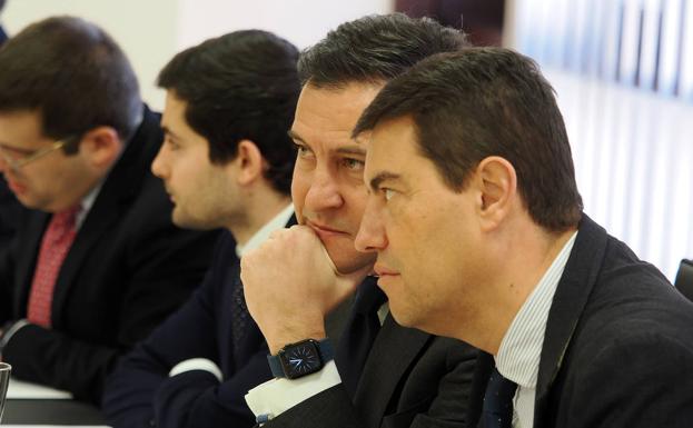 Carriedo afirma que Castilla y León cumplirá la ley del aborto y De la Hoz la critica