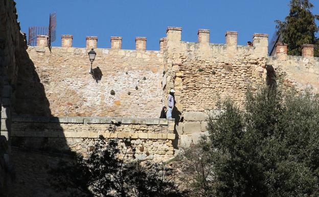 La próxima intervención en la muralla de Segovia será en el entorno del Postigo