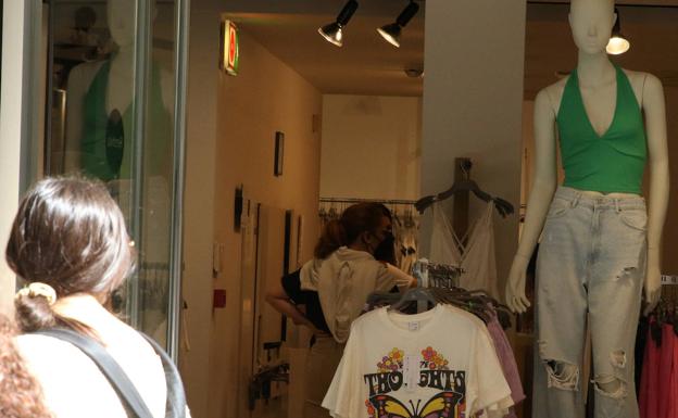 Los comerciantes alertan de los problemas derivados de la pérdida de población