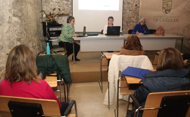 Festeamus trabaja en sus jornadas de arte y diversidad y en el Festival de Teatro y Música