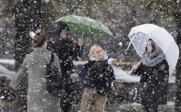 Toda Castilla y León, en alerta por nieve este jueves