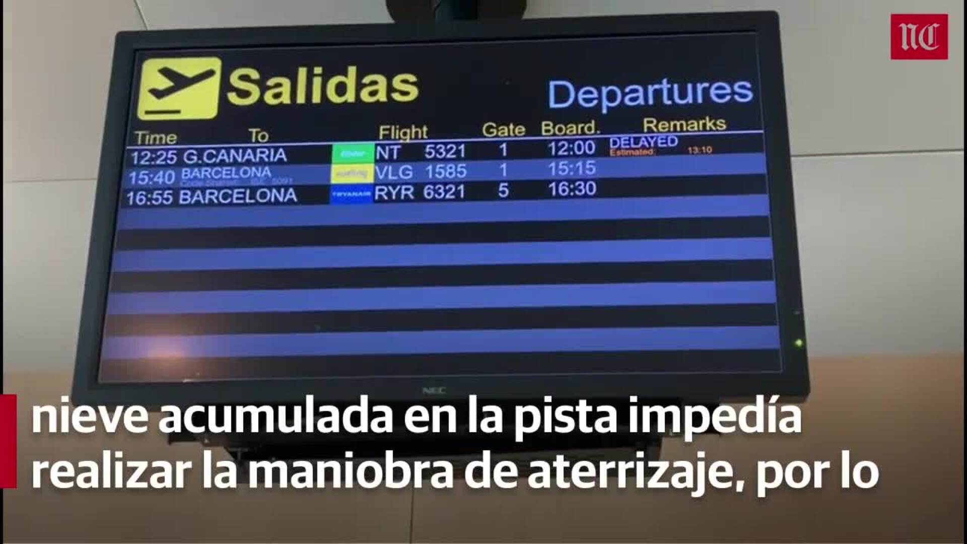 La nieve caída en el Aeropuerto de Valladolid complica el aterrizaje de un avión