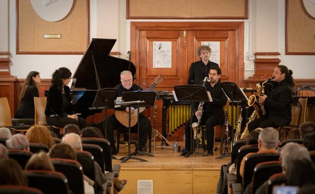 Concierto benéfico en el Mariano Quintanilla