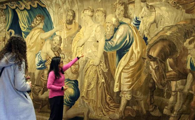 El Torreón de Lozoya recupera su tapiz más importante