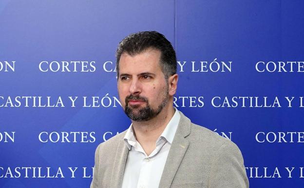 Tudanca advierte: «habrá batalla» si acude a los conciertos para la Atención Primaria