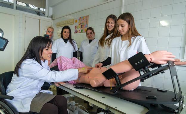 Cincuenta alumnos en lista de espera para el único ciclo de FP de Radioterapia en la región