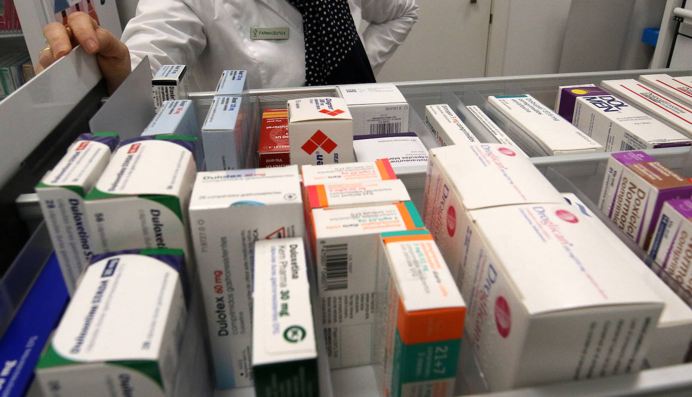 Detrás de la carencia de medicamentos: más demanda, una guerra y un precio más barato