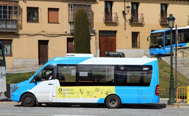 El Ayuntamiento, molesto con Avanza por suplir la flota averiada con minibuses
