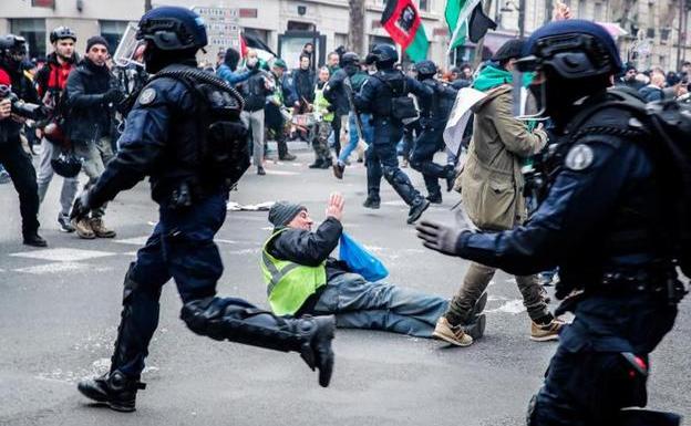 Los sindicatos franceses reclaman una consulta sobre el retraso de la jubilación