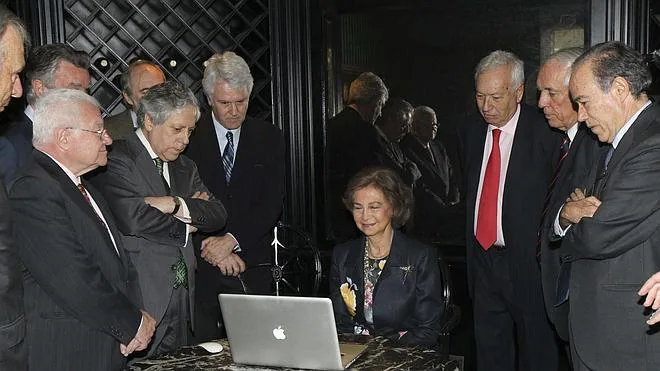La Reina, Margallo, Cebrián y Nin, a la reunión del Club Bilderberg