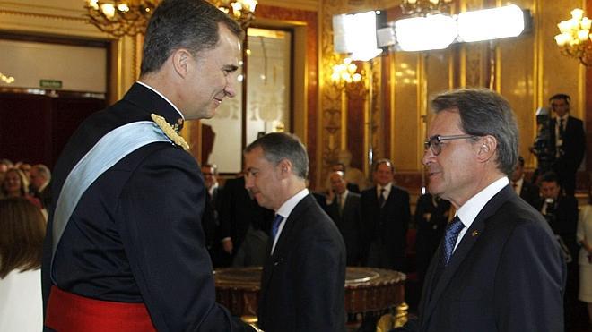 Los Reyes reciben en el Palacio Real