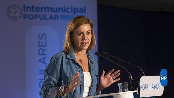 Cospedal llama a diferenciar a «unas personas de otras» ante los casos de corrupción