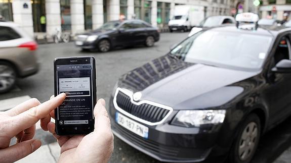 Francia prohíbe el servicio de la plataforma Uber a partir de 2015