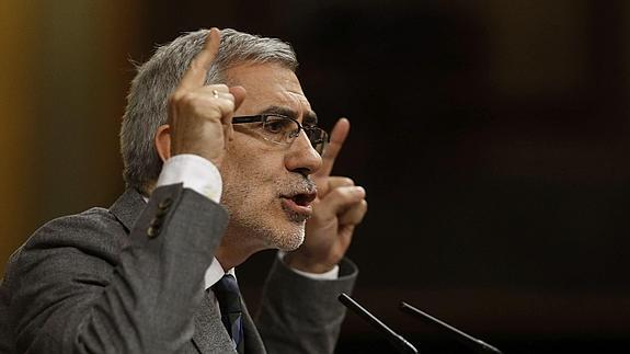 Llamazares registra su candidatura para encabezar la lista de IU en Asturias