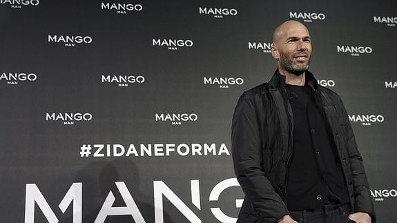 Zidane: «Fuera del campo estoy cómodo bajo los focos»