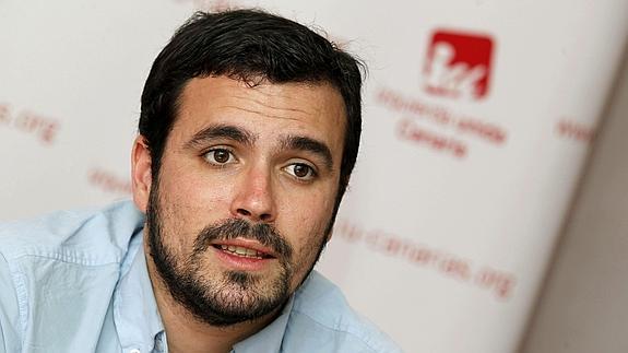 Garzón no se plantea dejar IU y cree que Tania Sánchez ha sido una «víctima»