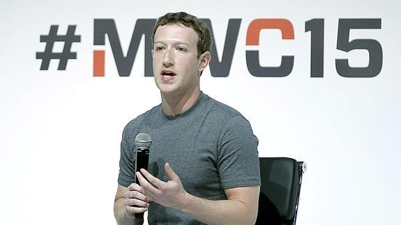 Zuckerberg: «La conectividad debería ser una prioridad social»