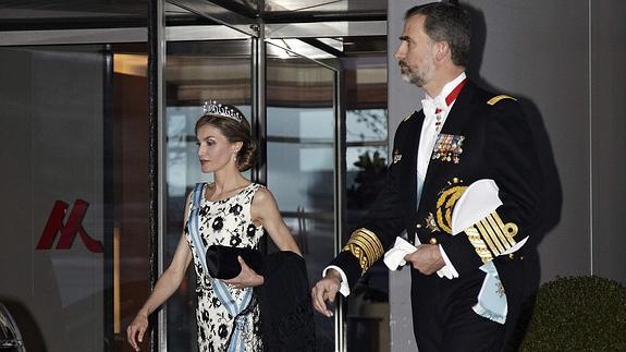 Letizia estrena en Dinamarca la tiara Princesa