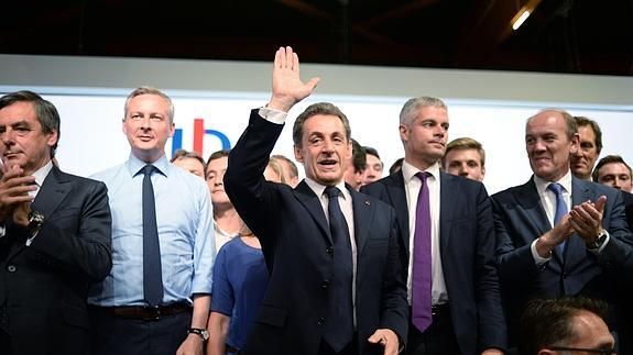 Sarkozy carga contra la izquierda francesa y la «mediocridad» de Hollande