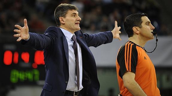 Velimir Perasovic entrenará al Baskonia