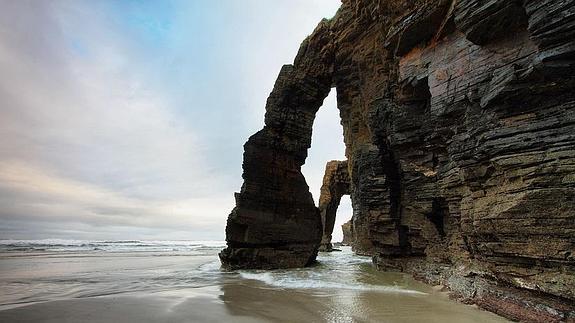 Visitar la playa de Las Catedrales ya es más fácil