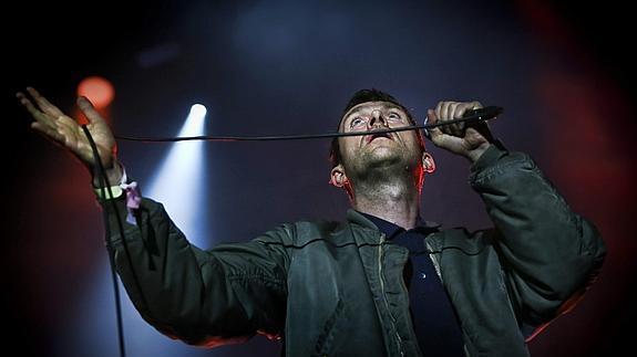 Los éxitos universales de Blur devuelven la esencia al FIB a golpe de britpop