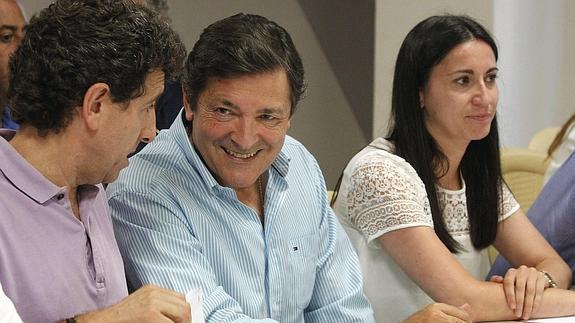El socialista Javier Fernández, reelegido presidente del Principado