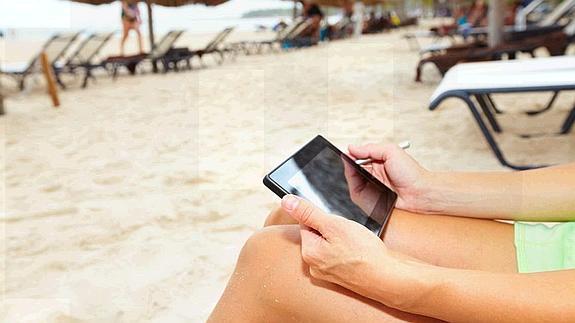 Tres de cada cuatro españoles planifica sus vacaciones por internet
