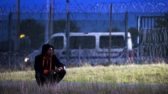 Seiscientos nuevos intentos de intrusión de inmigrantes desde Calais
