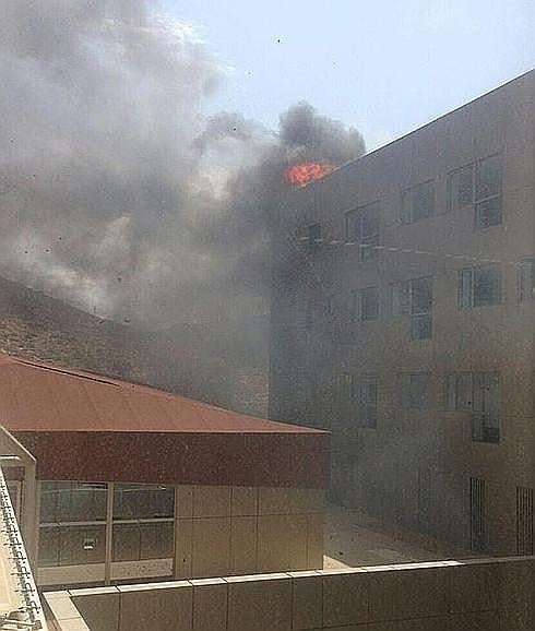 Desalojan una planta de un hospital de Cartagena por un incendio