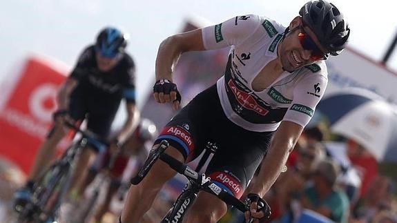 Dumoulin y Froome se calientan