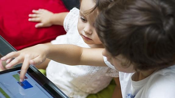 La brecha digital aumenta en familias con pocos estudios