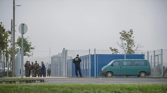 Los refugiados empiezan a llegar a Eslovenia tras cierre de frontera húngara