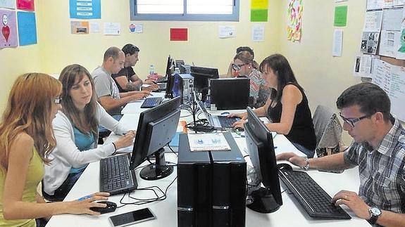 Uno de cada cinco españoles no ha usado un ordenador
