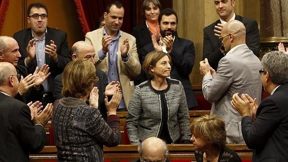 La mitad del grupo de Catalunya Sí que es Pot sorprende y vota a favor de Forcadell