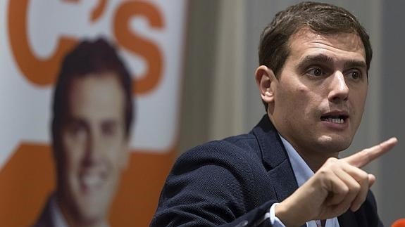 Albert Rivera arranca en Ávila «la segunda transición ciudadana»