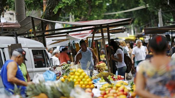 La economía de Brasil se hunde en la recesión y pone contra las cuerdas a Dilma Rousseff