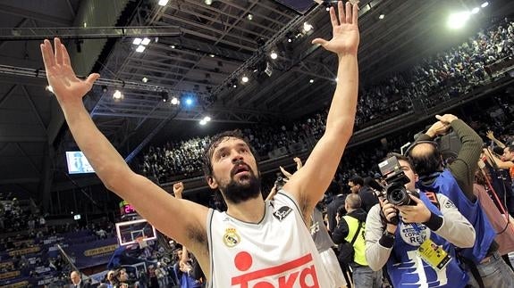 Un triple de Llull desde más de medio campo tumba al Valencia