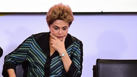 La Fiscalía pide investigar a Rousseff por obstrucción a la Justicia