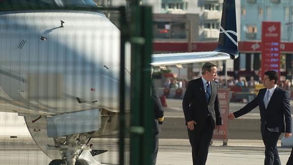 Cameron suspende su mitin en Gibraltar por el ataque a la diputada