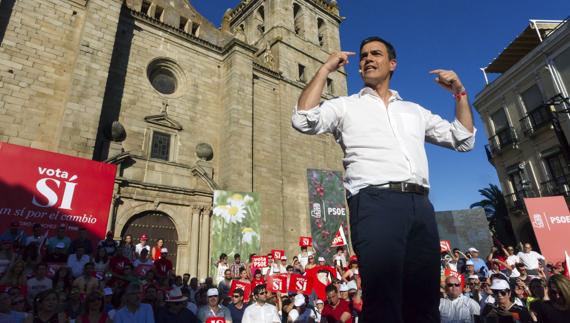 Sánchez descarta tanto un Gobierno de Rajoy como uno de Iglesias