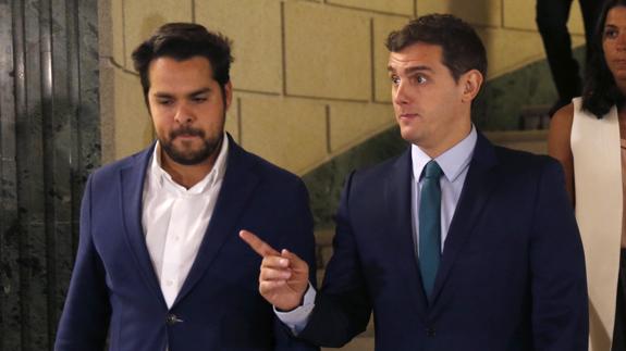 Ciudadanos avisa a Rajoy que ni negociará la investidura ni cambiará al 'sí'