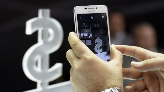 Tres de cada diez smartphones vendidos en España tienen firma china