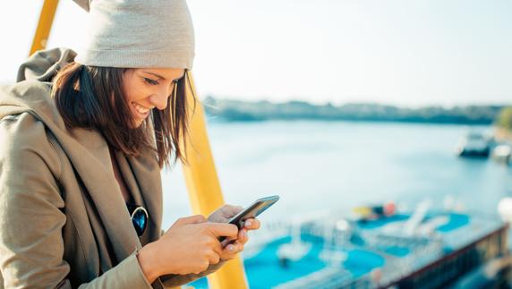 Bruselas retira su propuesta de limitar el 'roaming' gratuito a 90 días por año