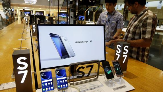 Samsung vende su negocio de impresión a HP por 1.600 millones